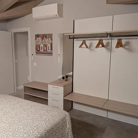 Casa Clorinda Girasole דירה